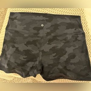 LULULEMON ALIGN SHORTS 6”